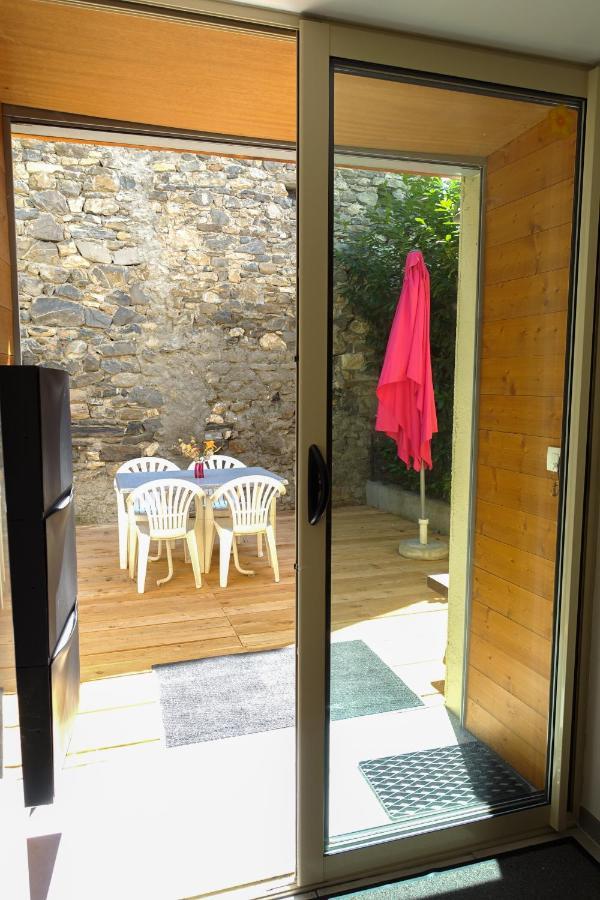 Appartement Spacieux Avec Terrasse Saint-André-dʼEmbrun Exterior foto